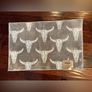 Wrangler Brown and Cream Longhorn Accent Bath Rug/Mat